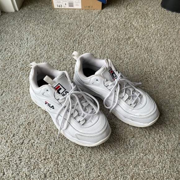 Fila Disarray White Chunky Sneaker - Picture 3 of 16